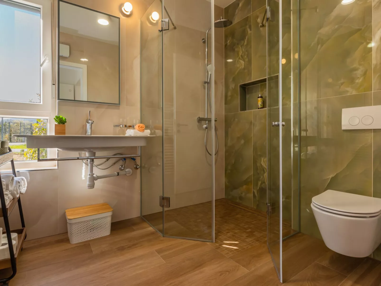 In Dugopolje mit Privatem Pool-Inside