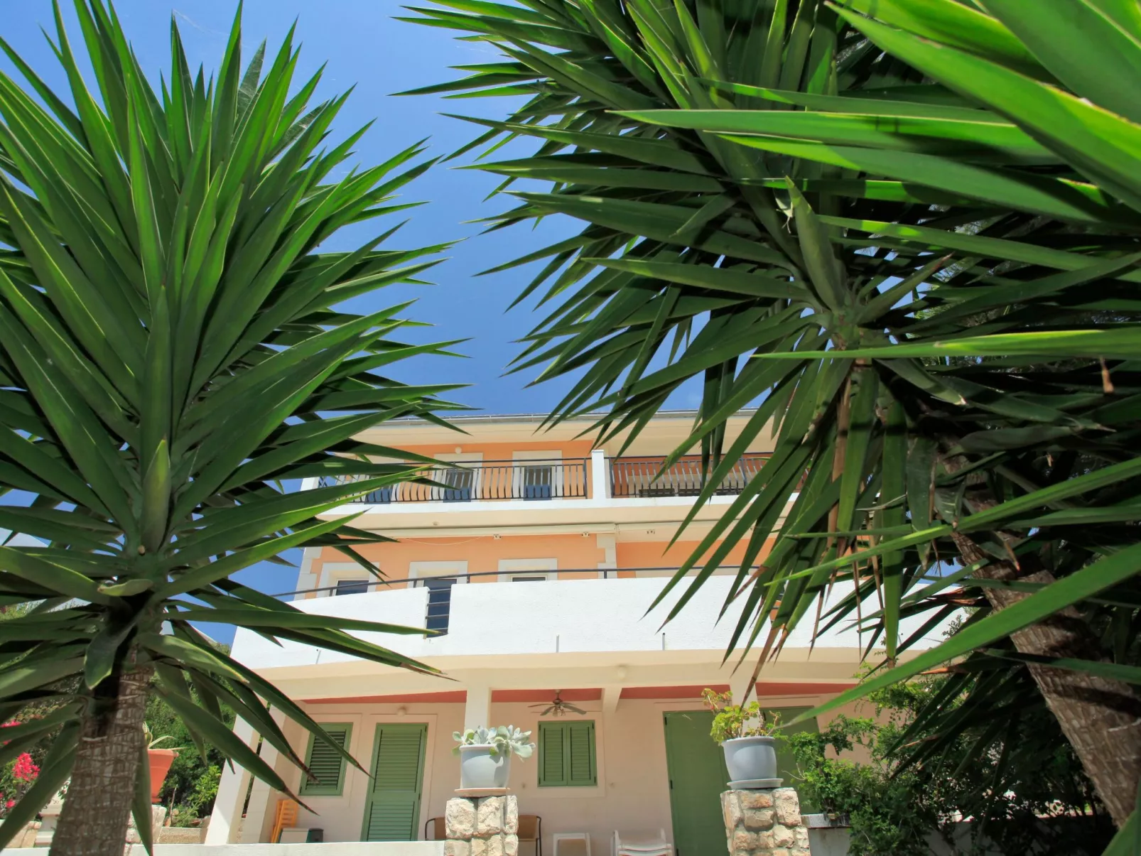 Ferienapartment für sechs Personen-Draußen