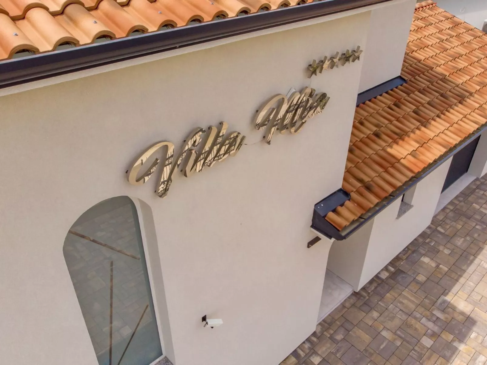 Schönes Haus für 8 Personen mit großem Schwimmbad