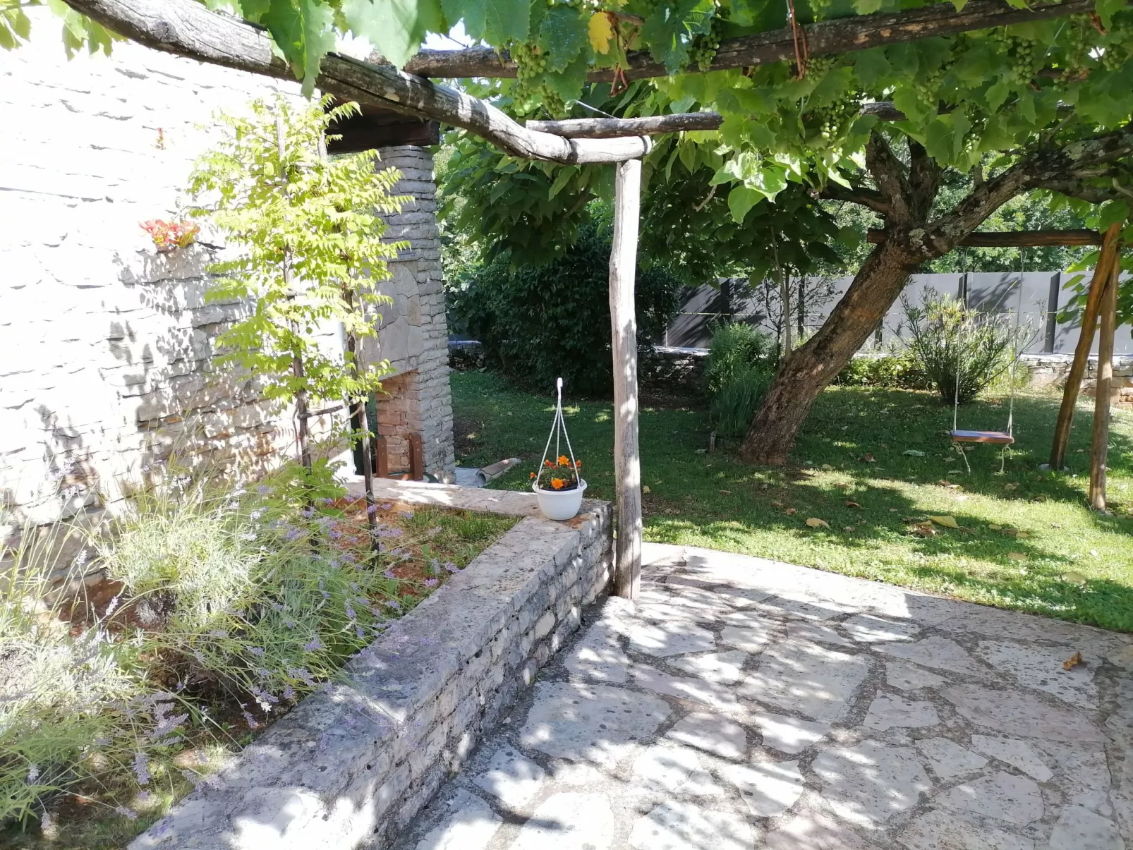 Steinferienhaus Maria-Outside