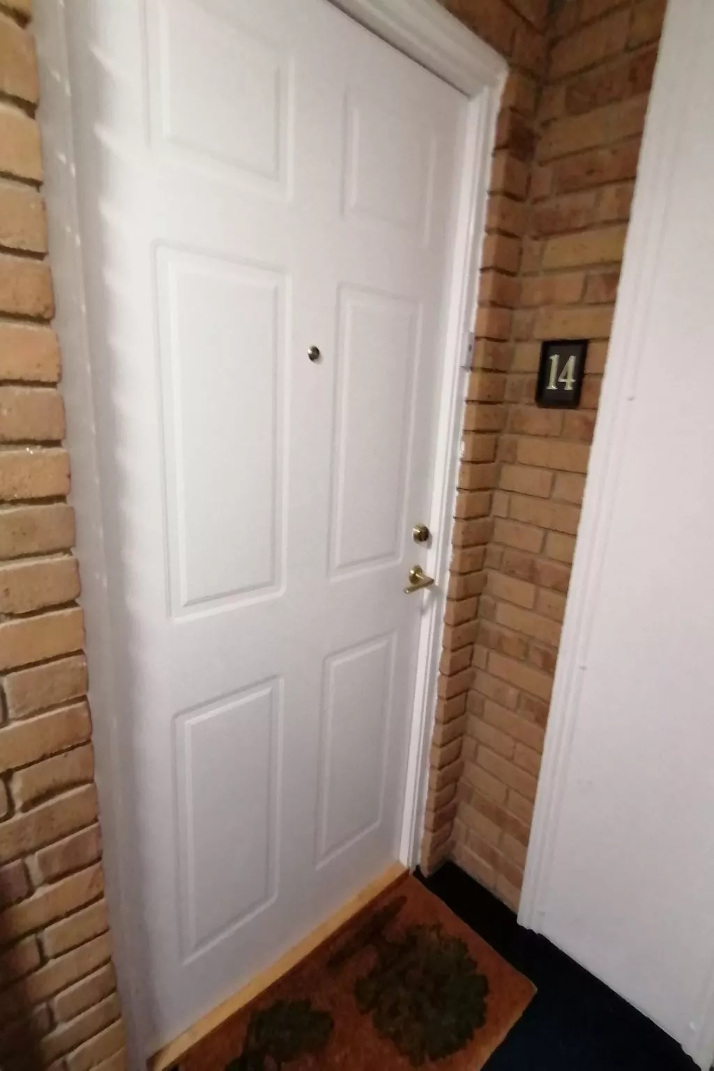 "Stewart" mit Blick auf das Wasser-Image-tags.info