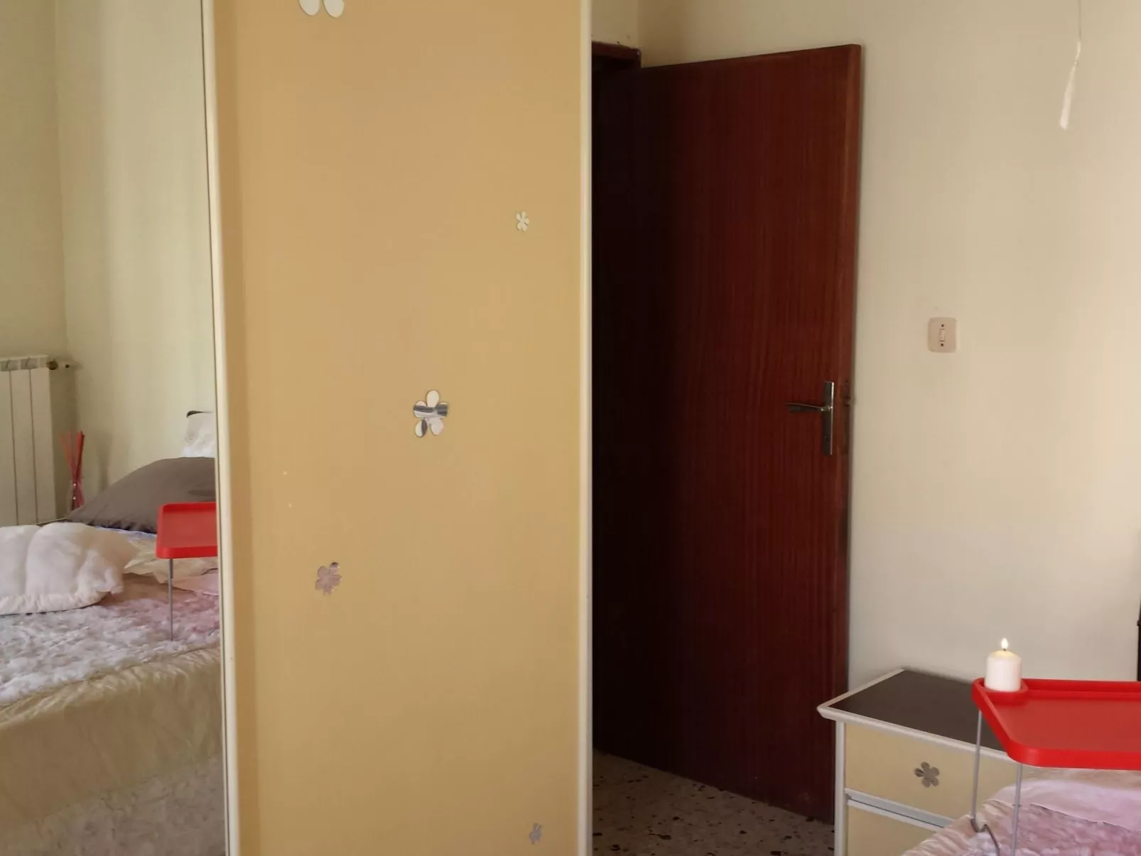 Wohnung mit Terrasse-Inside