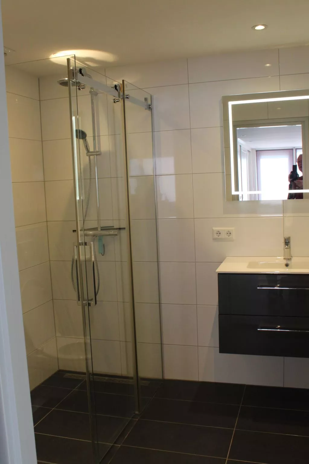 "Buurtweg221" mit Schwimmbad-Drinnen