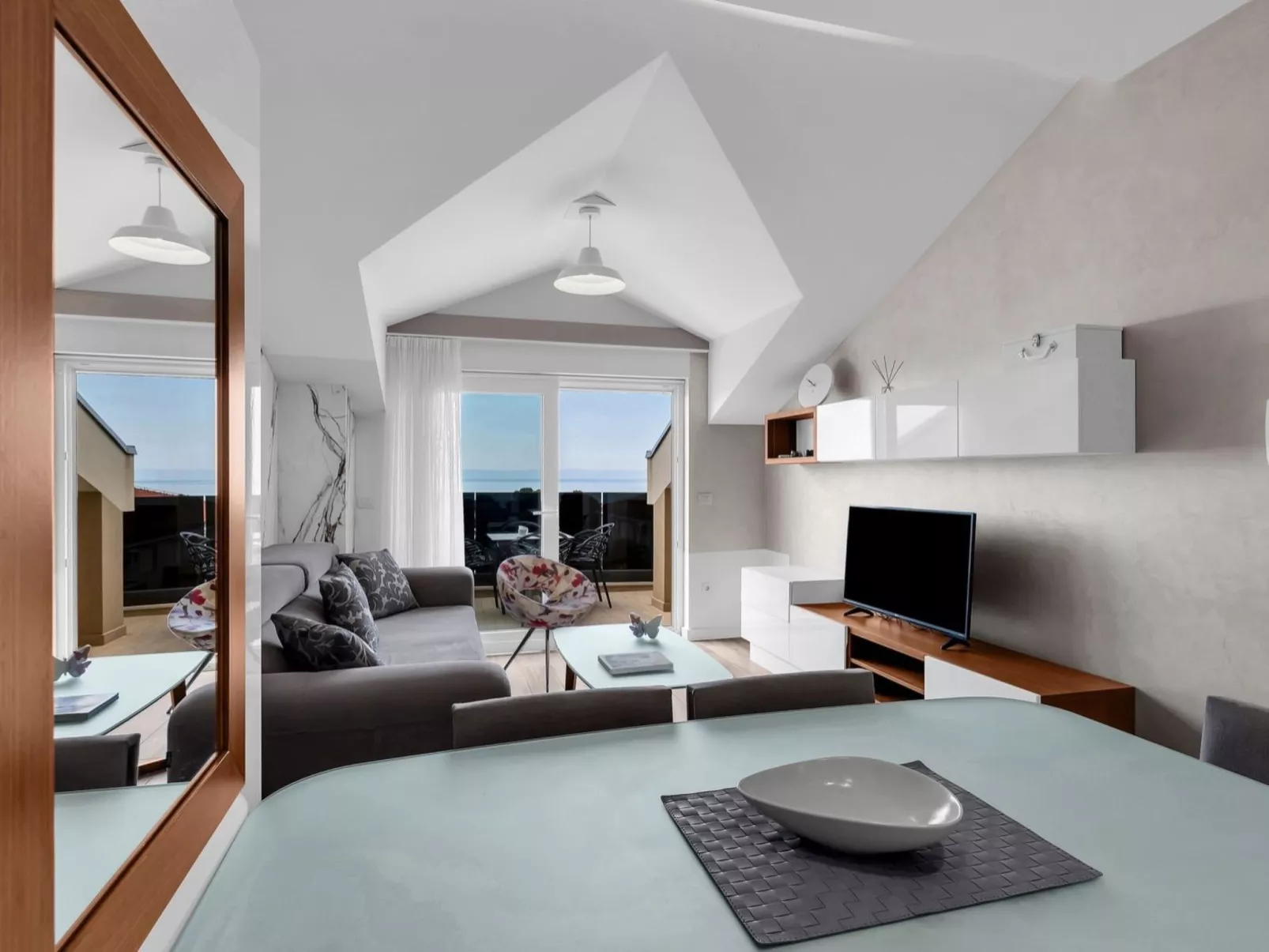 Brotis - apartment with sea view