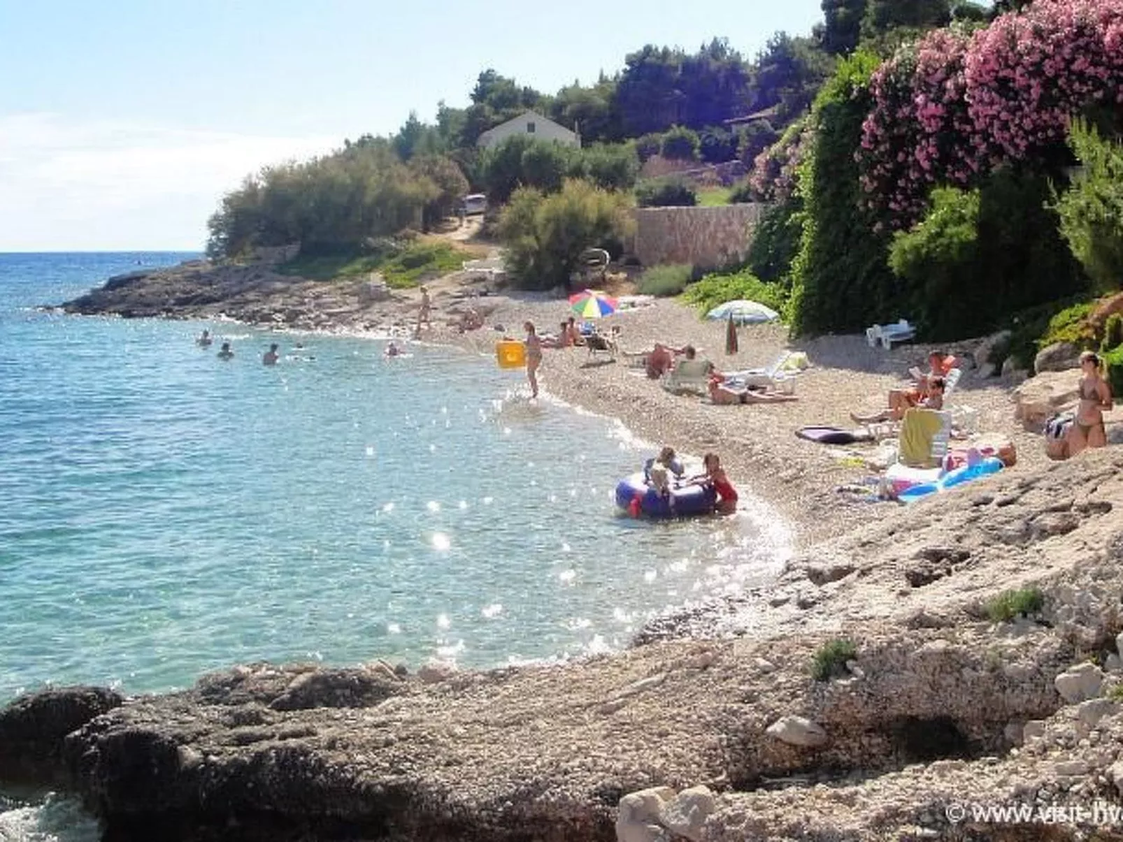 Wohnung in Zavala mit schönem Garten