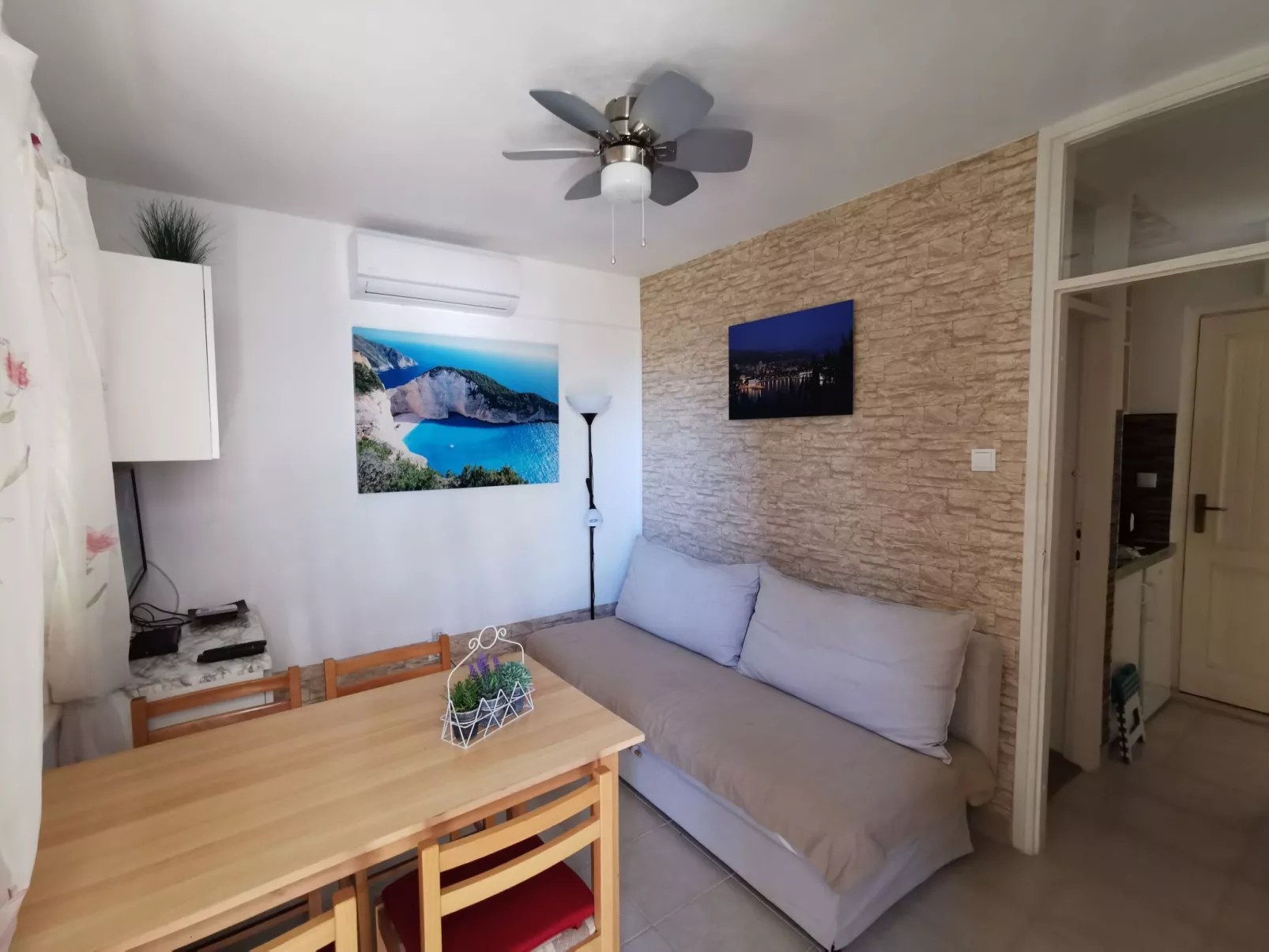 Apartment Bella mit Balkon und Terrasse in Necujam