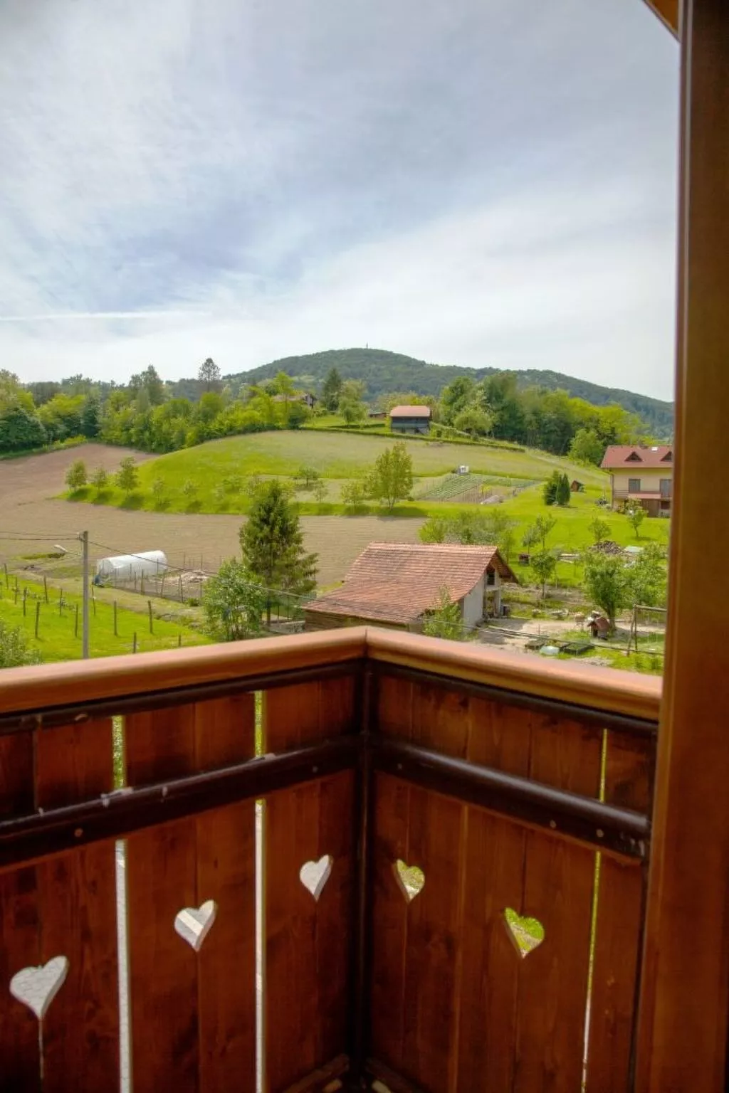 Für 4 Personen und 1 Kind in Tuhelj, Nordkroatien-Outside