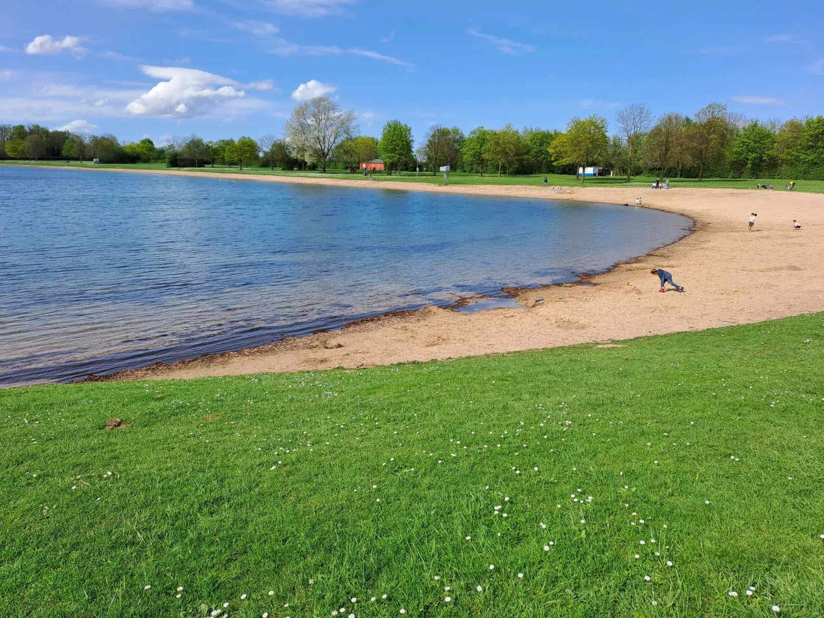 Appartement mit Balkon-Outside