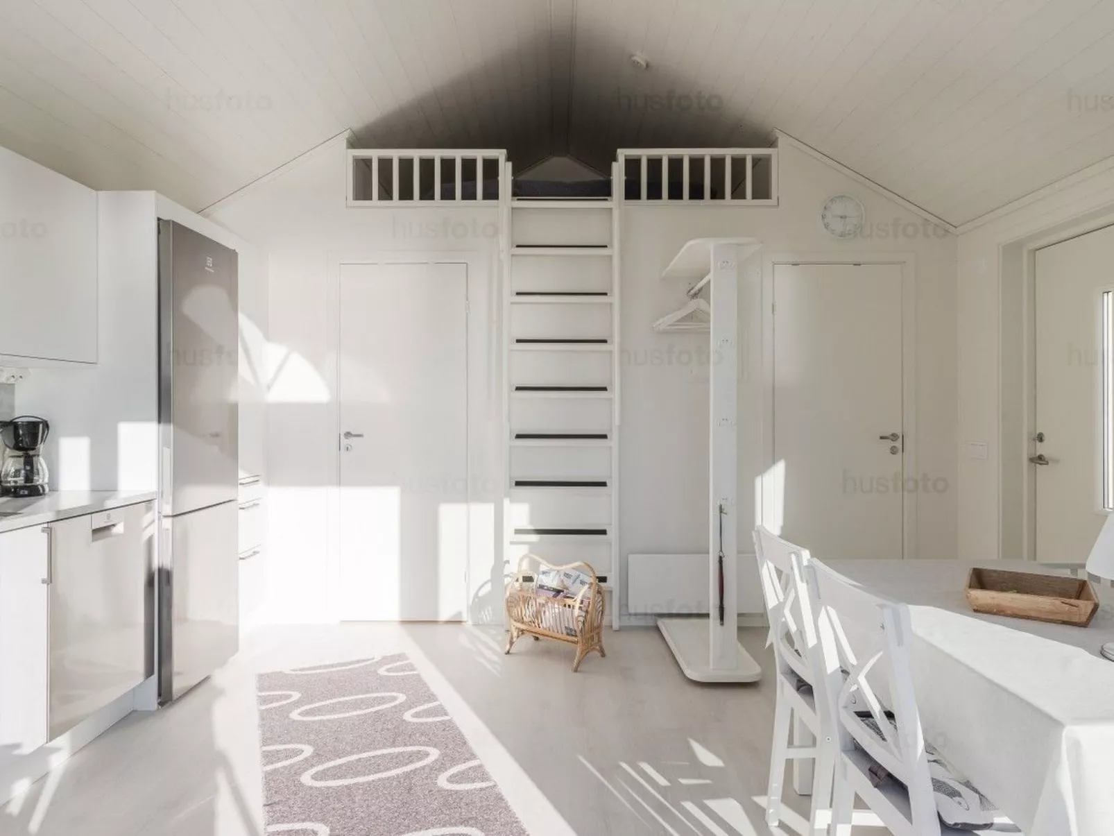 Ein  kleines Holzhaus-Dedans