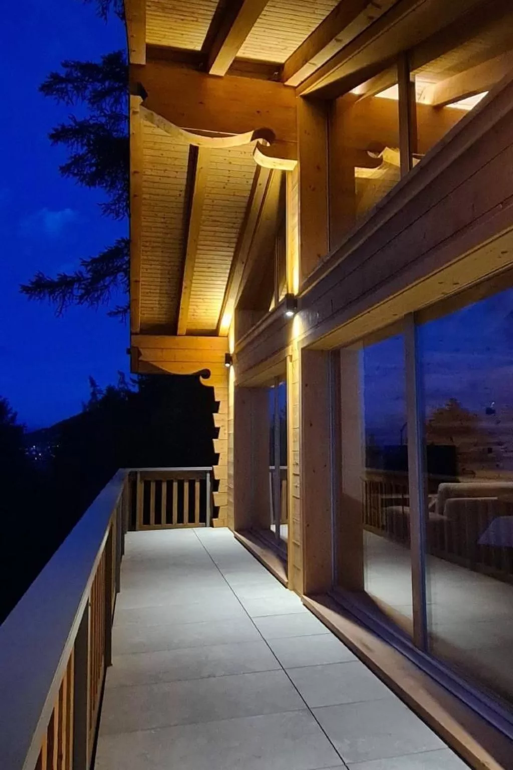 Charming Chalet Doux Douze-Image-tags.info