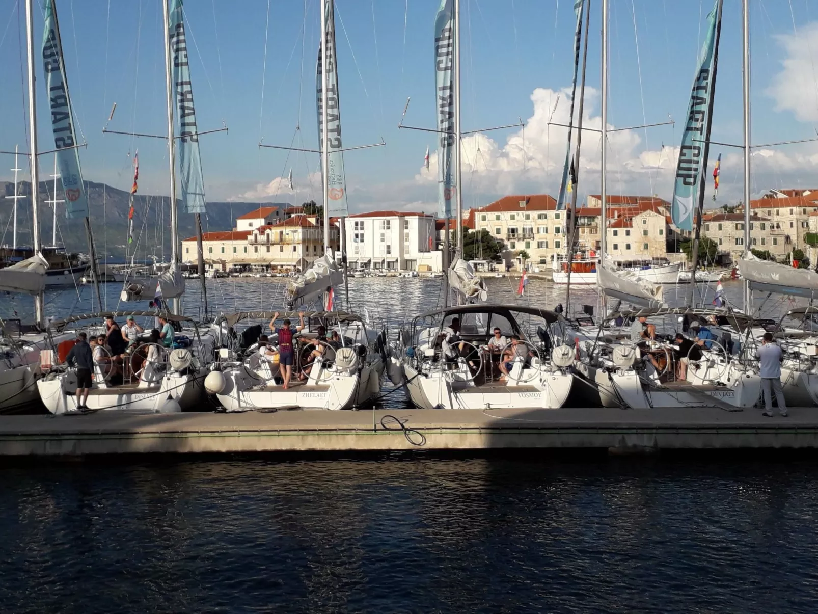 Wohnung „Zitronenbaum Postira“-Draußen