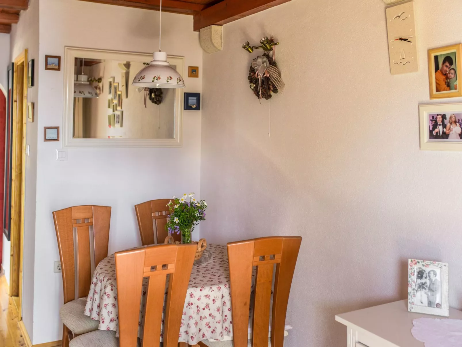 Anwesen mit Blick auf das Wasser