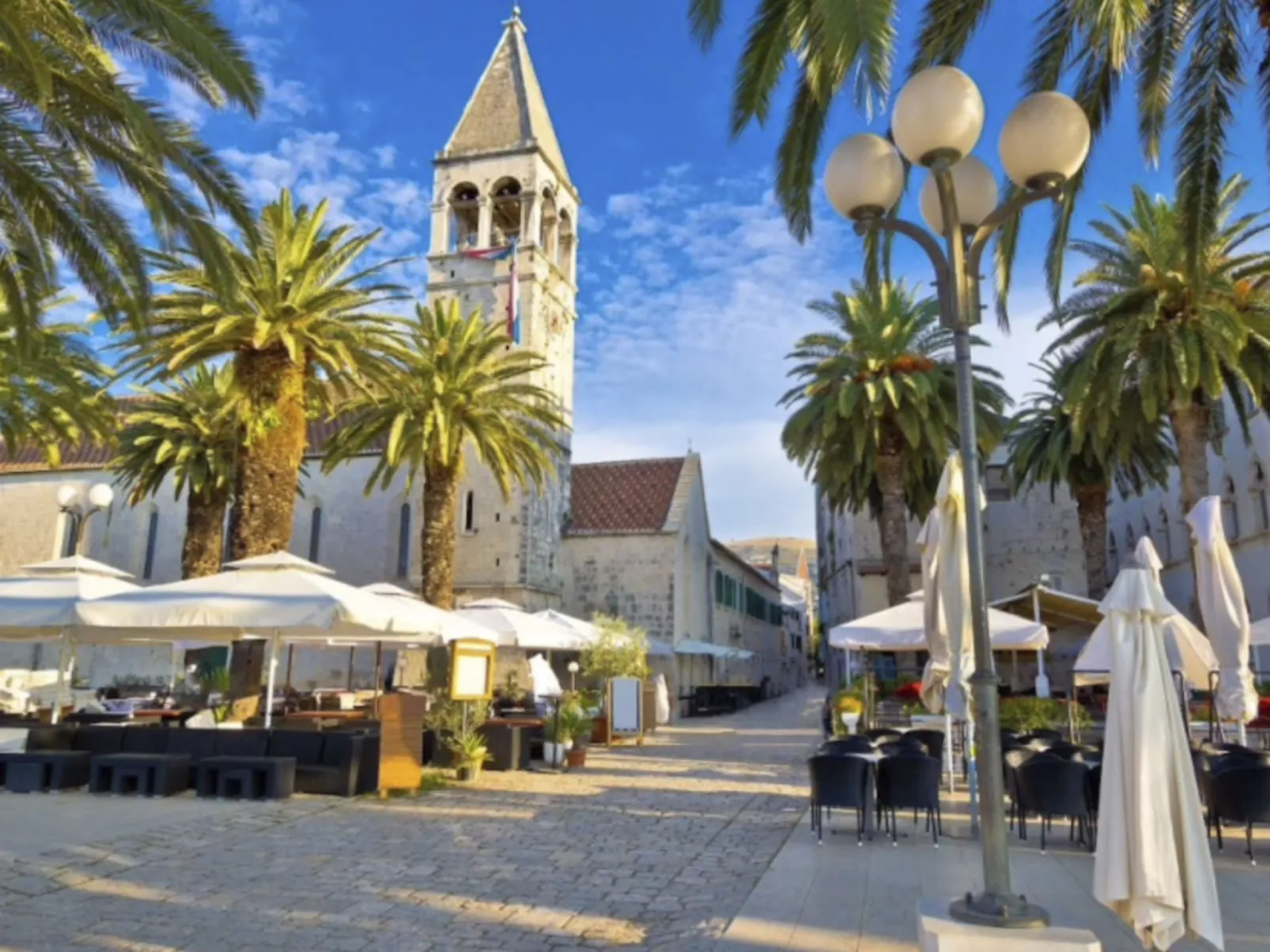 Moderne Meerblick ap.1 mit Pool und Terrasse bbq in der Nähe von Split Trogir
