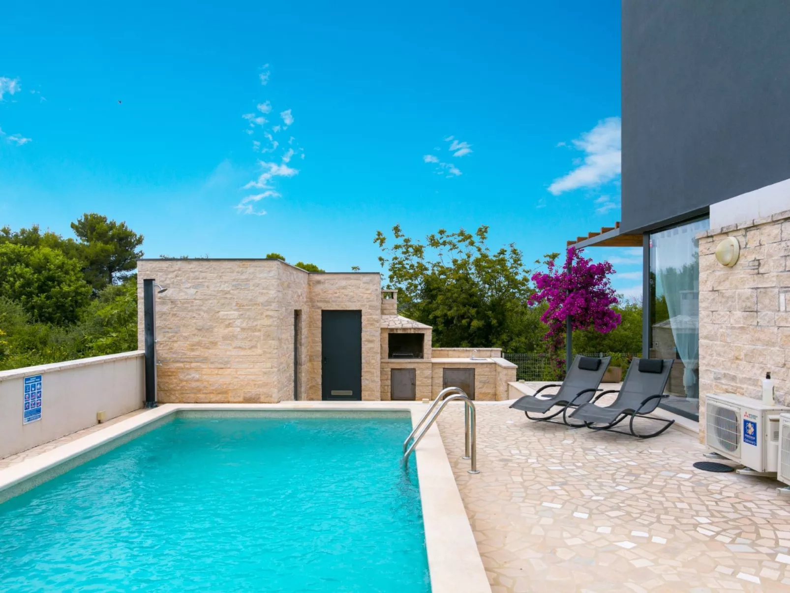 Wohnung "Deneris" mit Terrasse