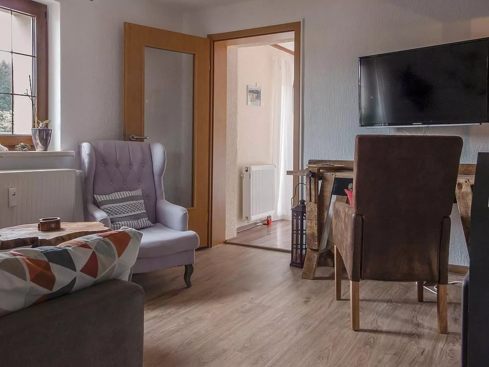 Mit Blick auf das Wasser