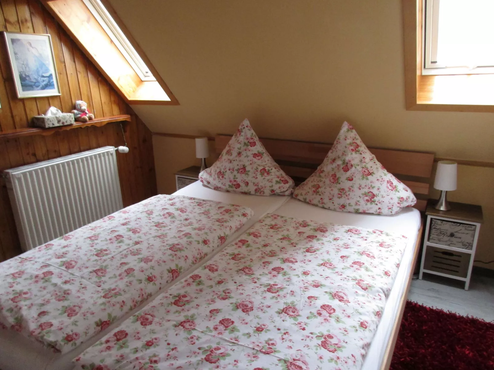 Dachgeschosswohnung mit Gartennutzung