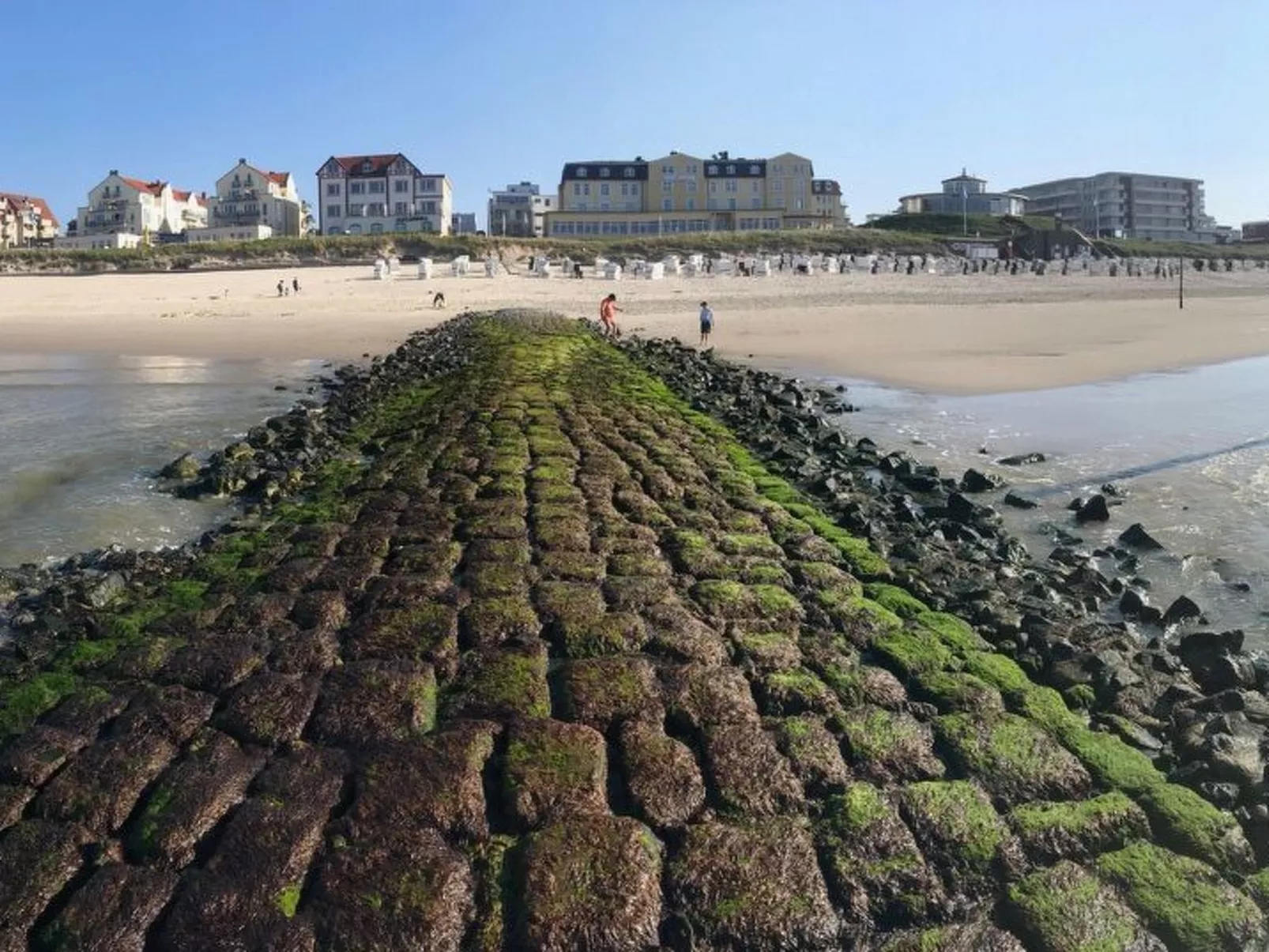 Penthouse mit Meerblick direkt am Strand-Dehors