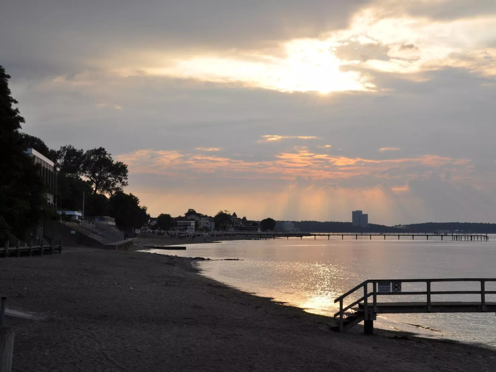 ToSi - 35 Meter zum tosenden Meer-Dehors