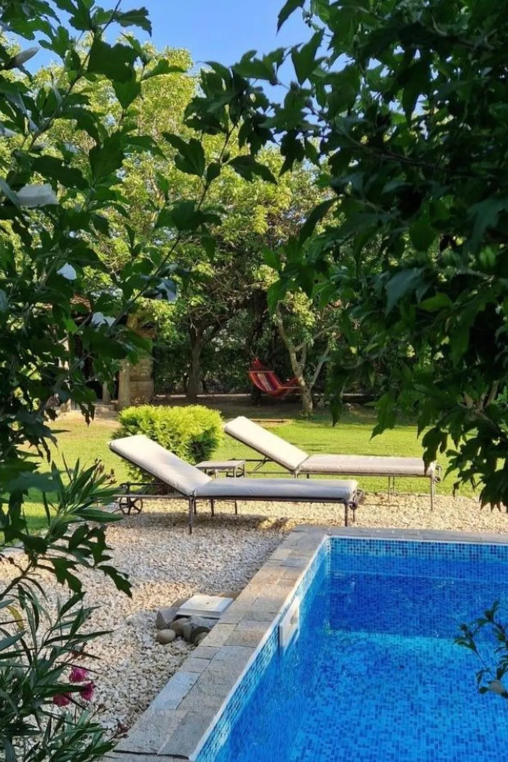 Villa Romantica-Outside