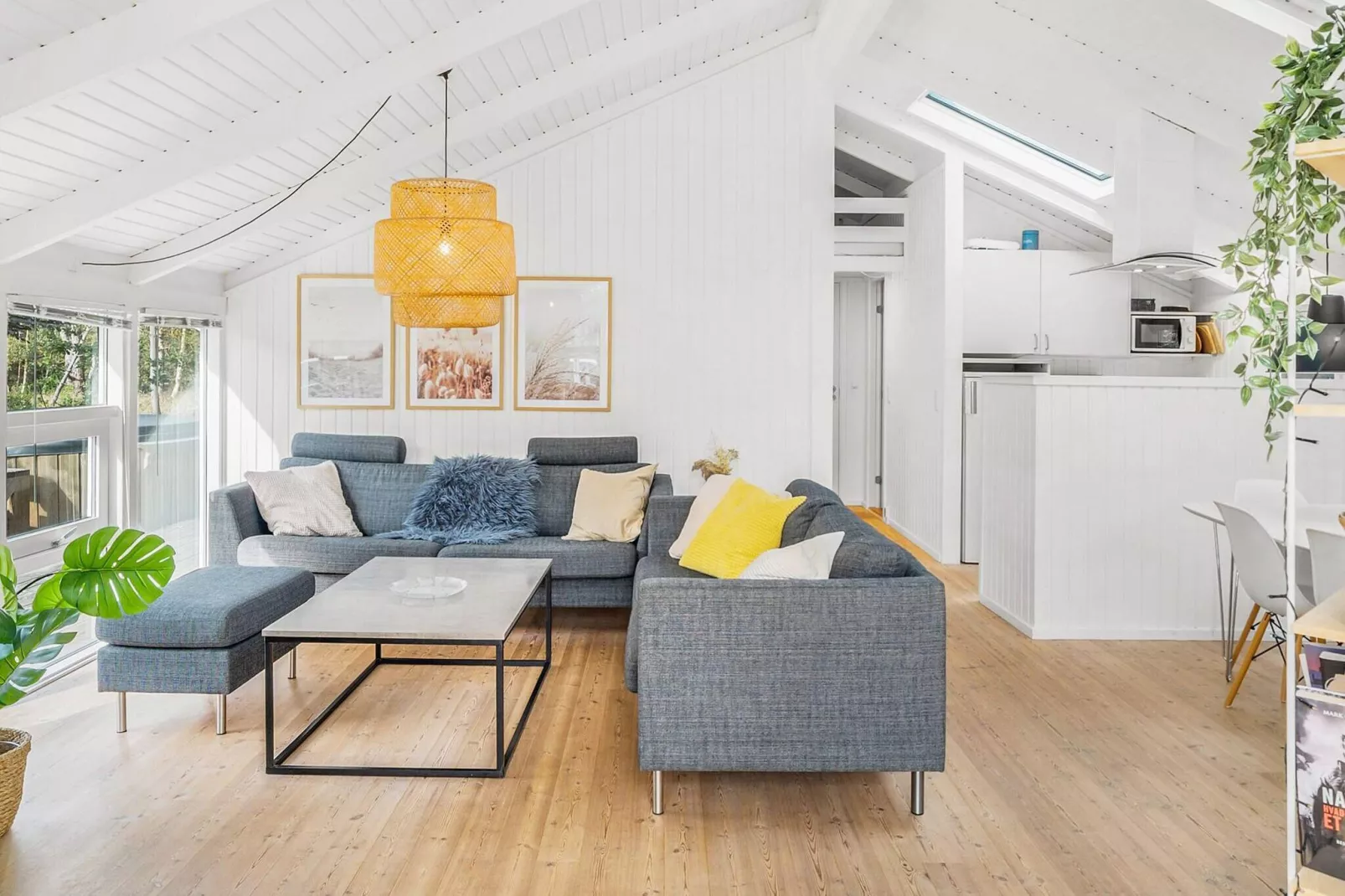 8 person holiday home in Ålbæk-By Traum