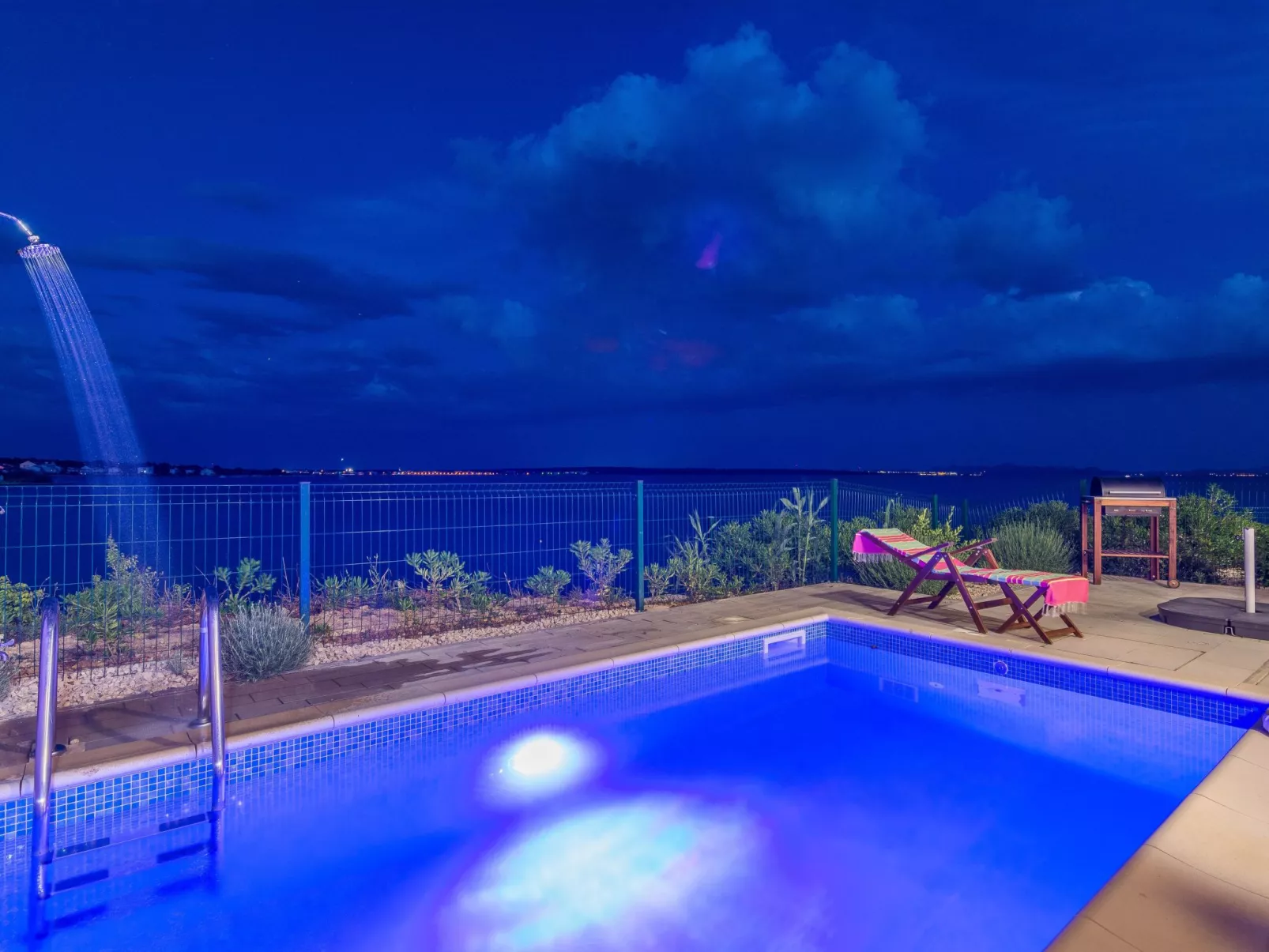 Villa Miri Jasmine - Draußen