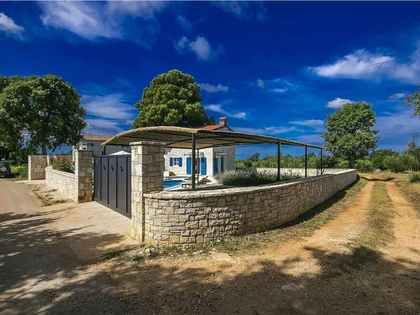 Villa Lenka mit Pool-Outside