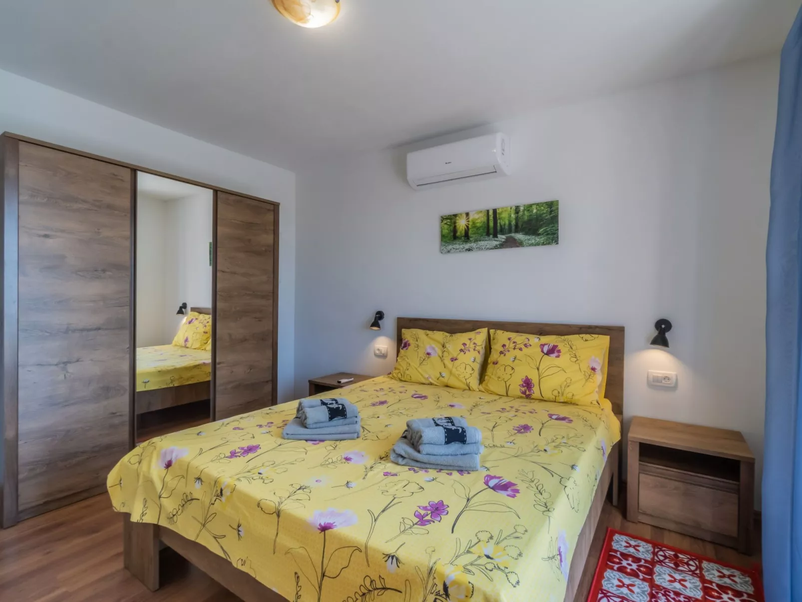 Elegantes Escape mit Pool und Panoramablick-Dedans