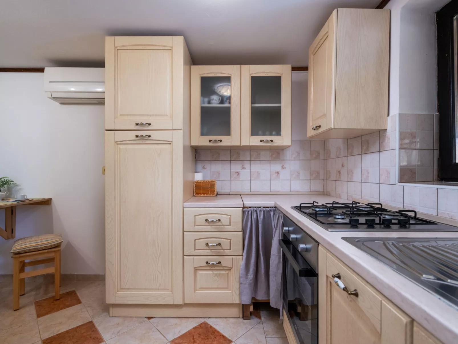 Studio apartment Larca