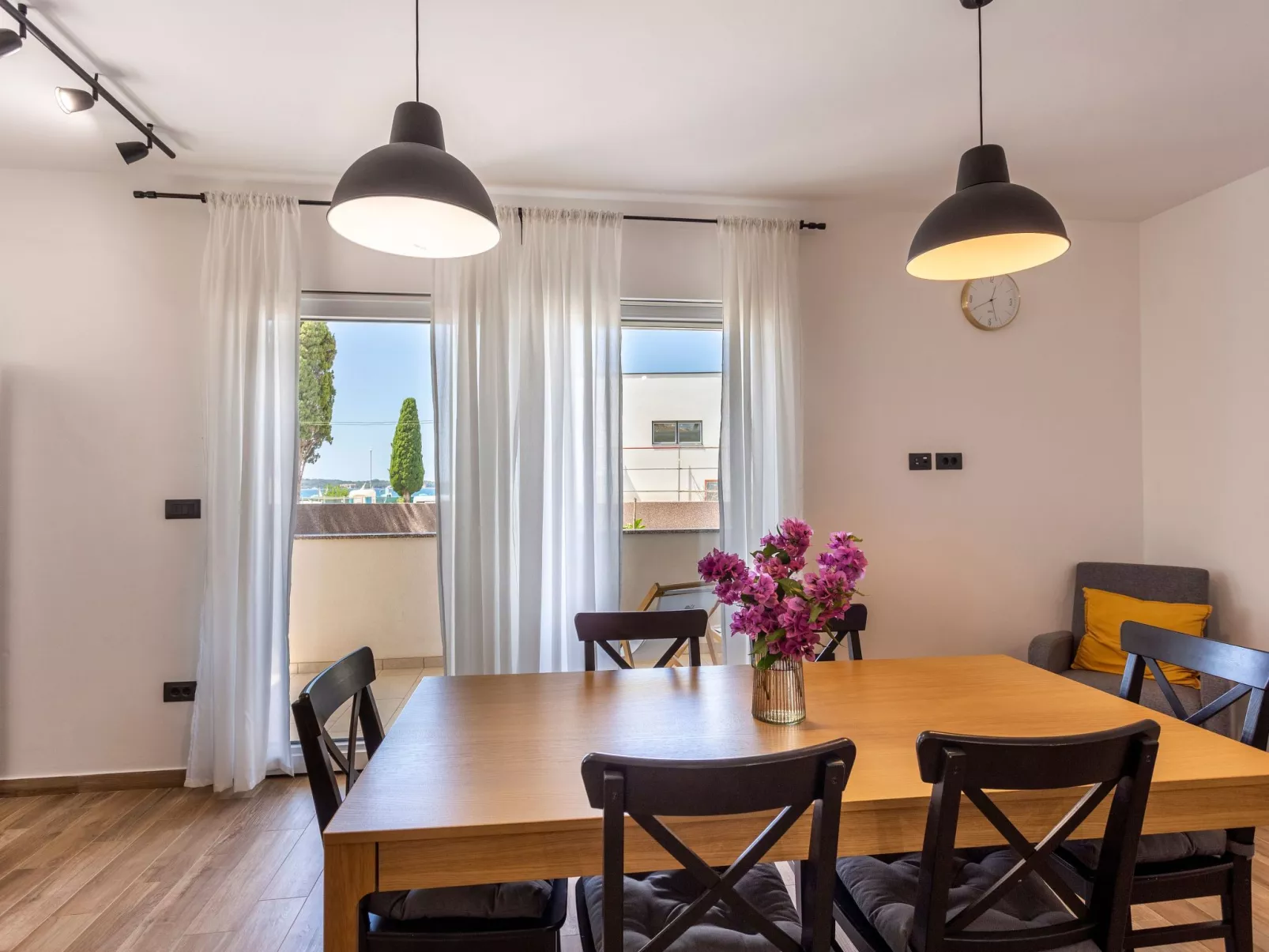 Modernes Ferienhaus in Strandnähe