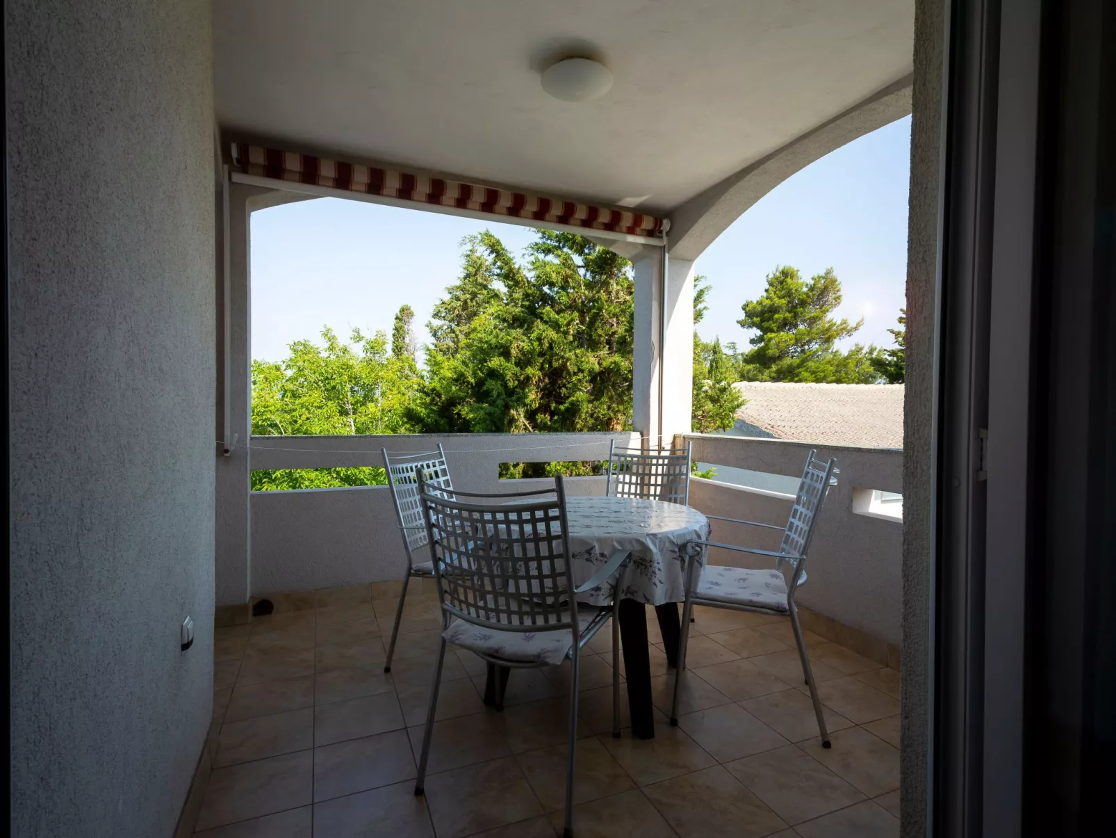 "Buka Calm II"-Inside