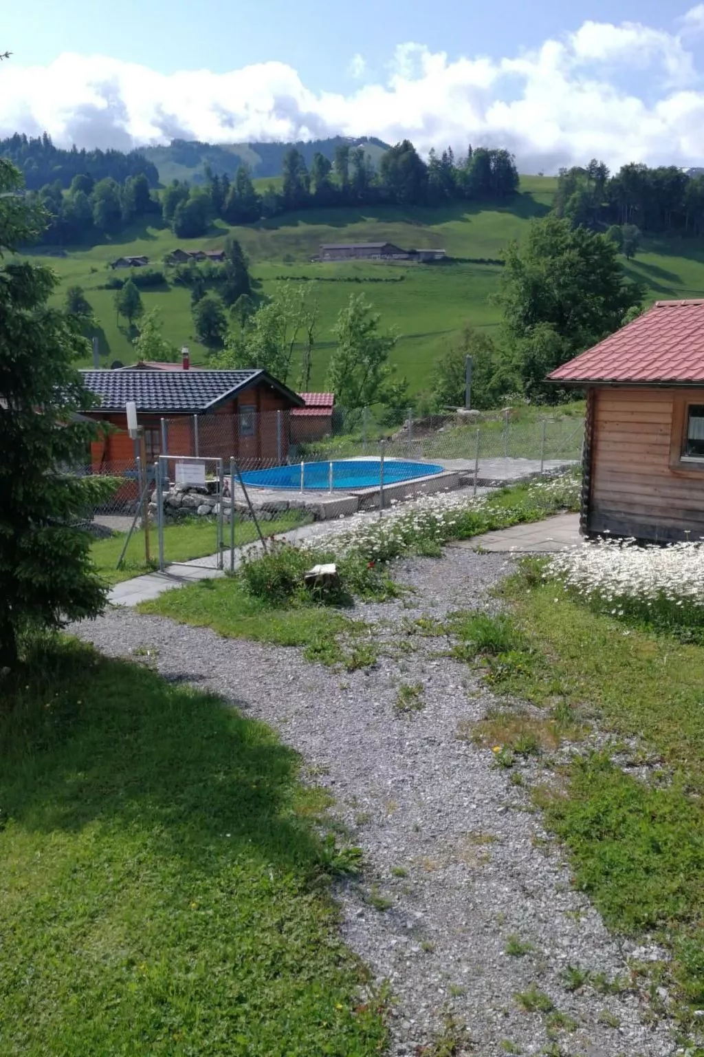 Chalet/ Blockhaus auf Camping-Draußen
