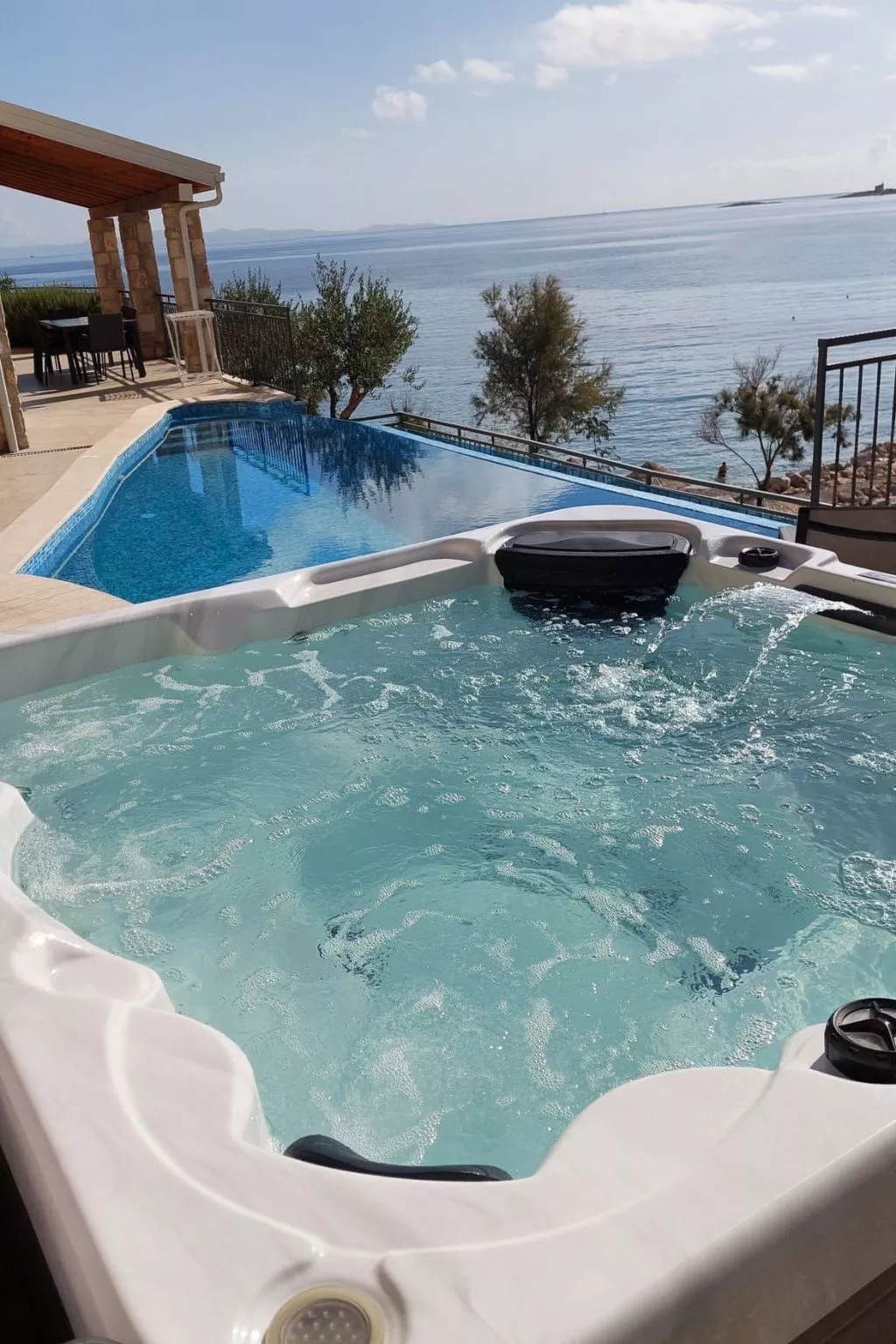 Ferienvilla "Dalmatiner" mit Infinity Pool