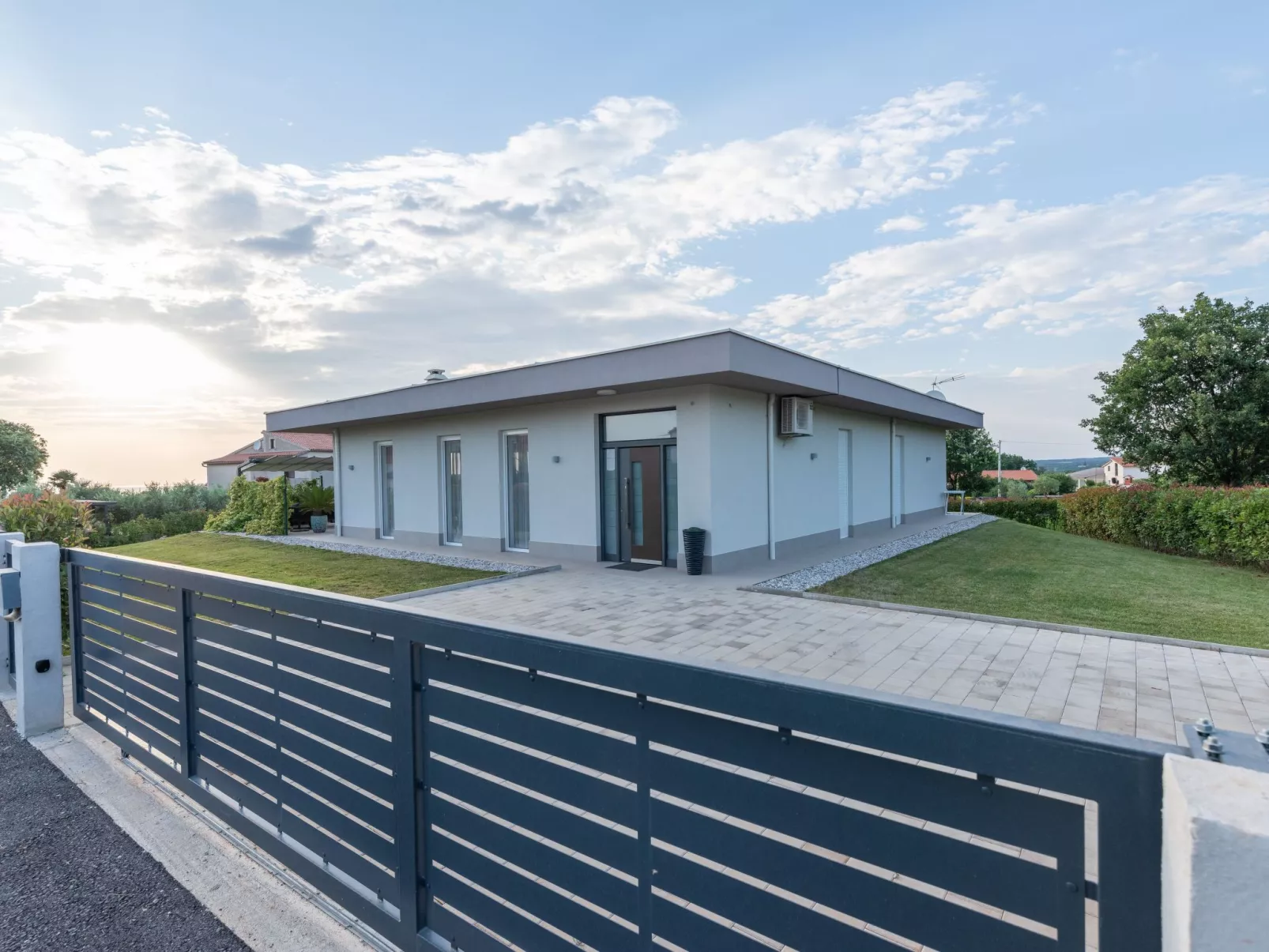 Villa Serena-Draußen