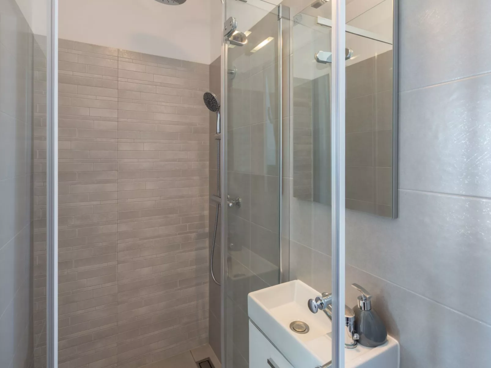 Villa direkt am Meer und Strand mit herrlichem Blick-Drinnen