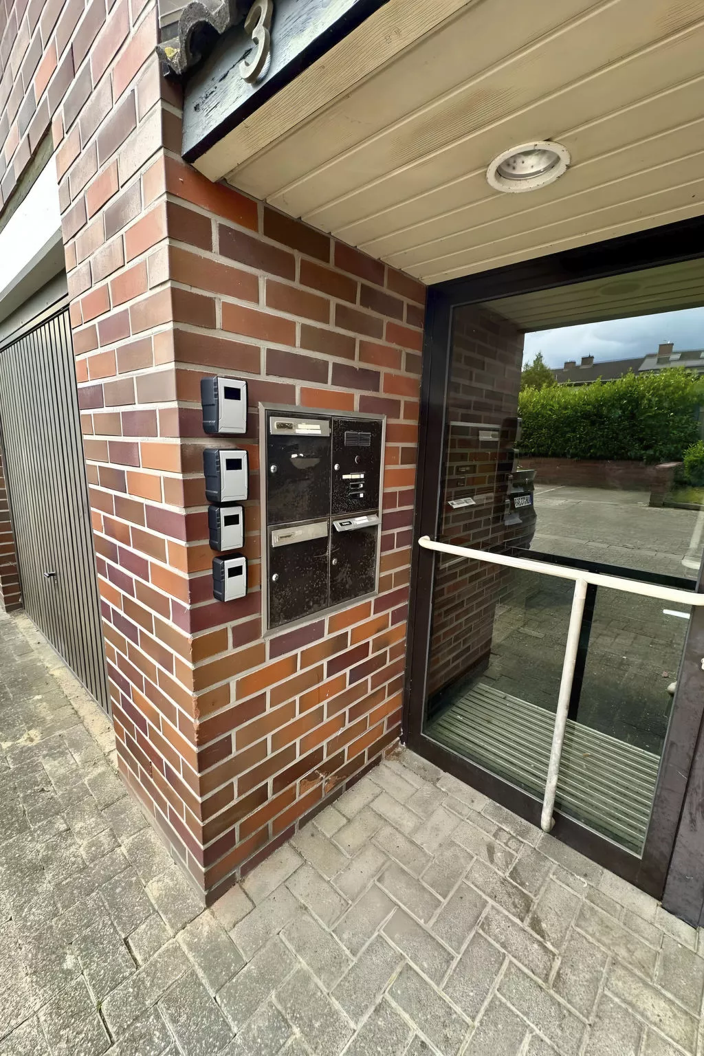 Ap. Ruhe[pause] III-Draußen