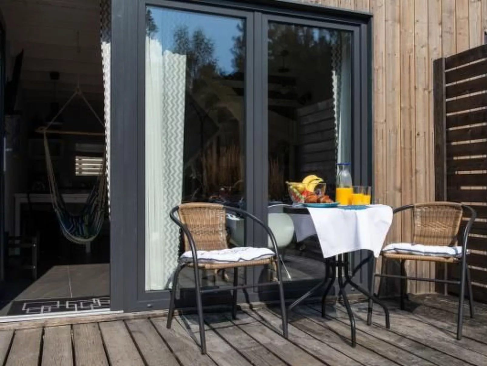 Mit privater Terrasse