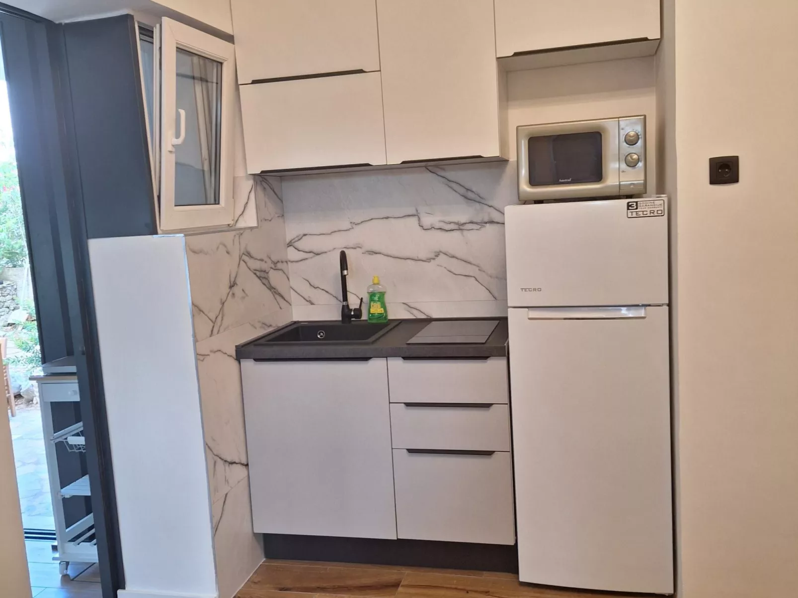 Studio für zwei Personen im Erdgeschoss-Drinnen