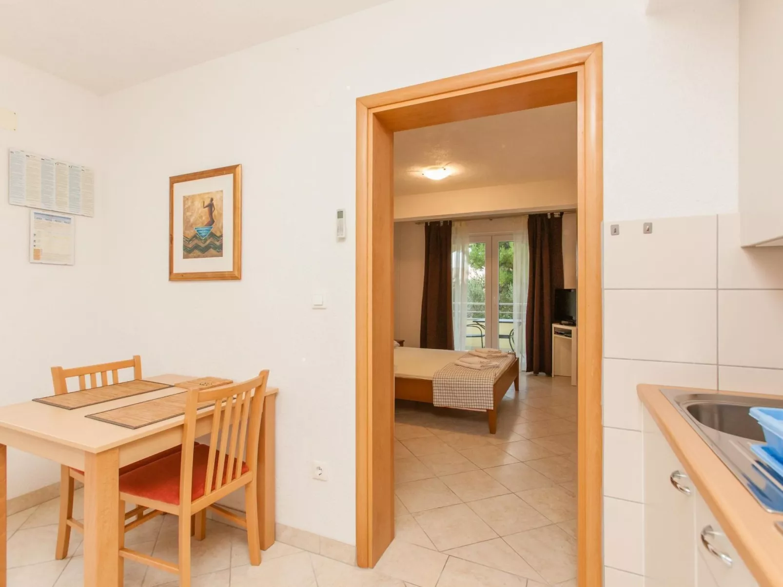 Appartment für 2 Personen mit Pool, Okrug Gornji