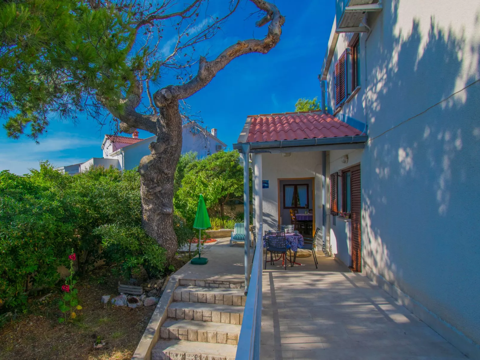 Wohnung "Rino" mit Blick auf das Wasser-Dehors