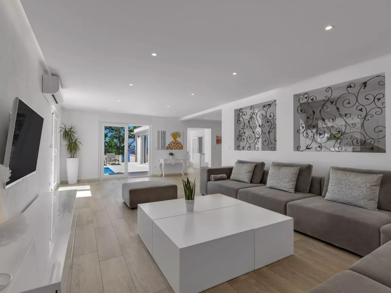 Mit Privatpool für 8 Personen  + 2 Kinder ca. 450 m&sup2; in Bast, Dalmatien (G-Image-tags.info