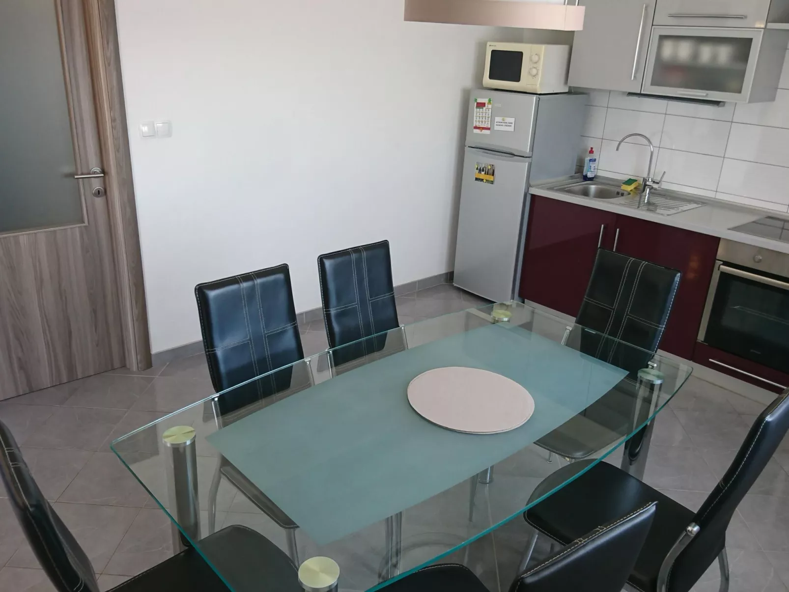 "Maya 1" mit Blick auf das Wasser-Dedans