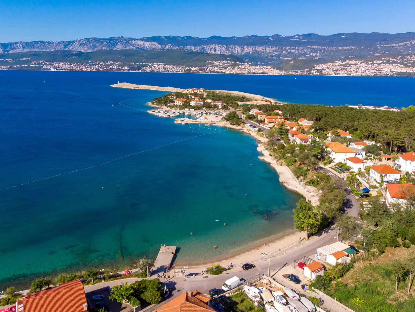 Für 2 Personen  + 1 Kind ca. 40 m&sup2; in Šilo, Adriaküste Kroatien (Kroatisch