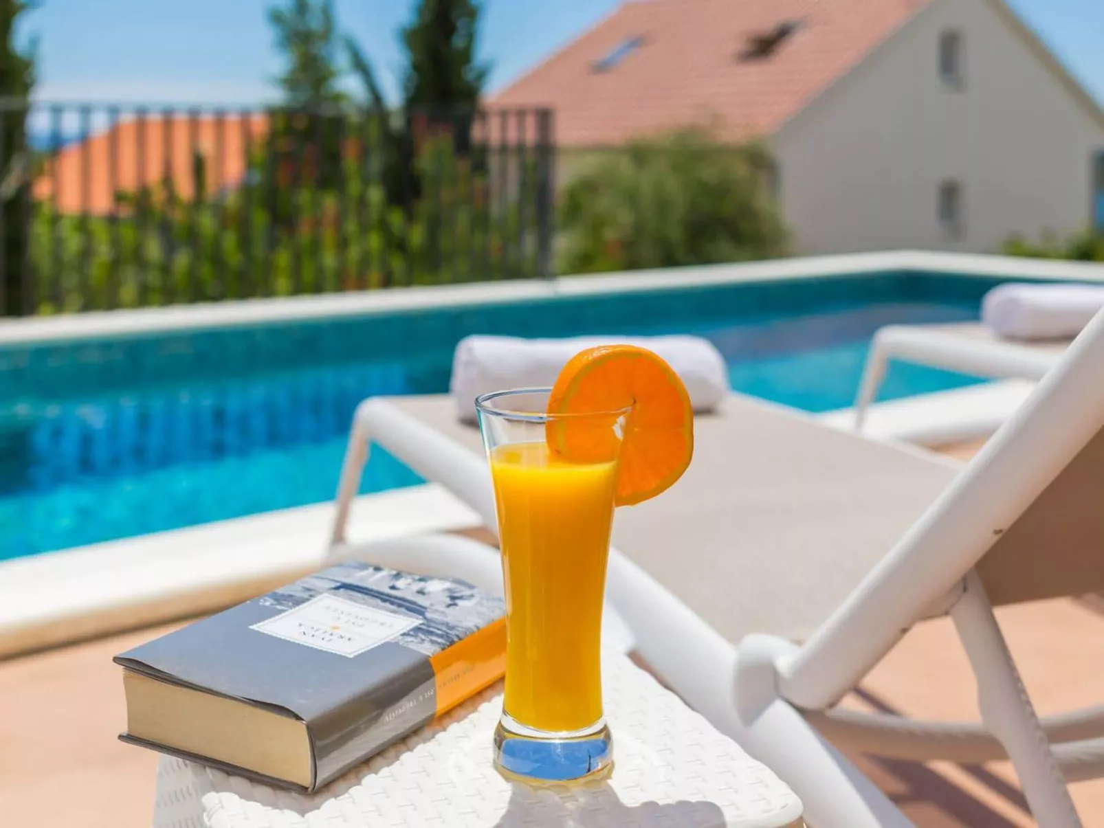 Moderne Ferienvilla Prima Vista-Draußen