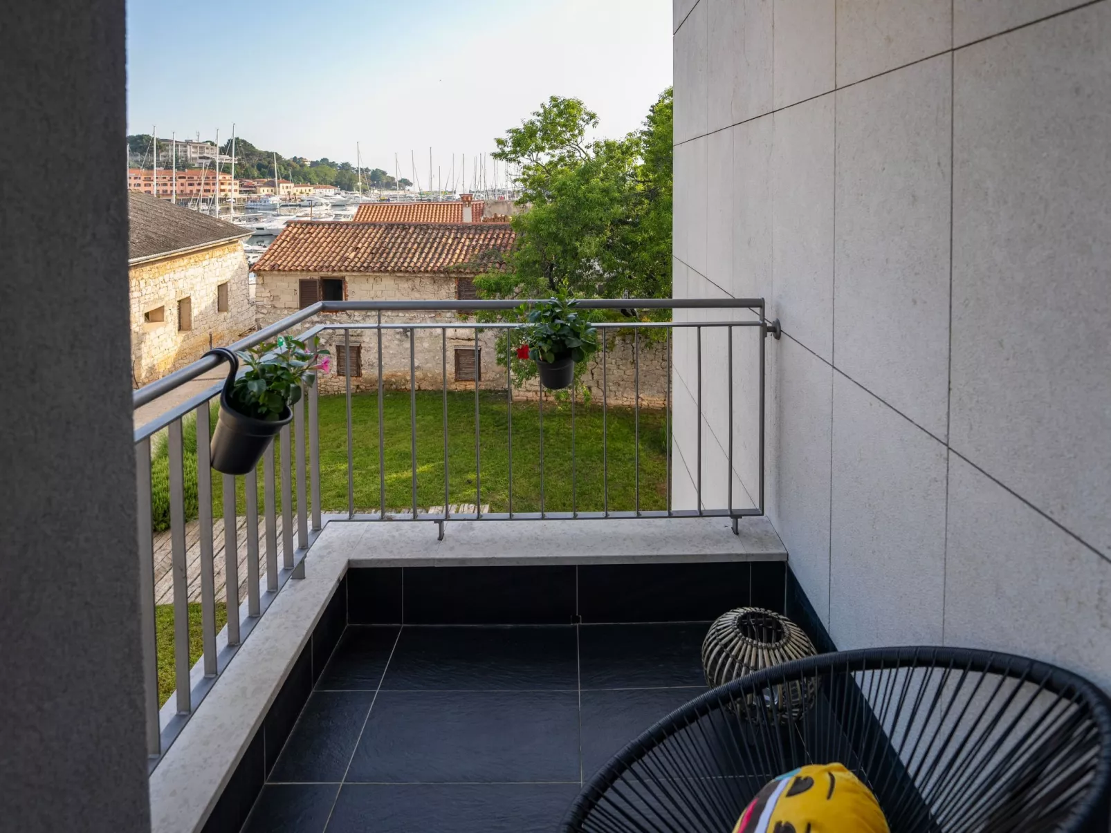 Kata Premium-Draußen