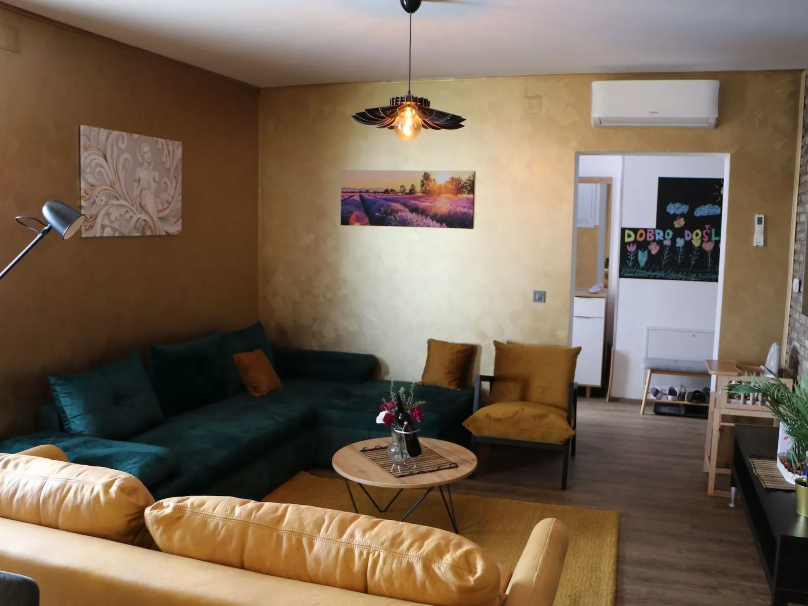 Lavender Villa-Dedans