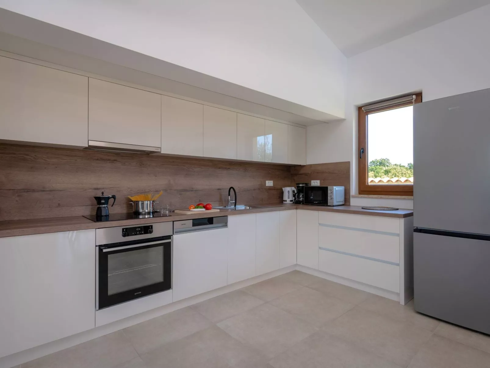 Luca-Image-tags.info