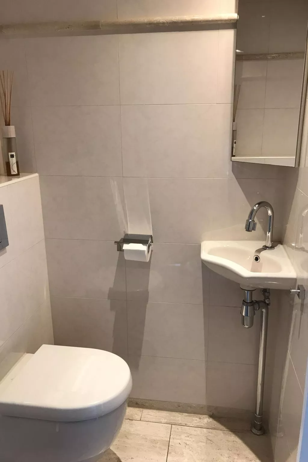 Mit Außen-Sauna und Außen-Whirlpool-Dedans