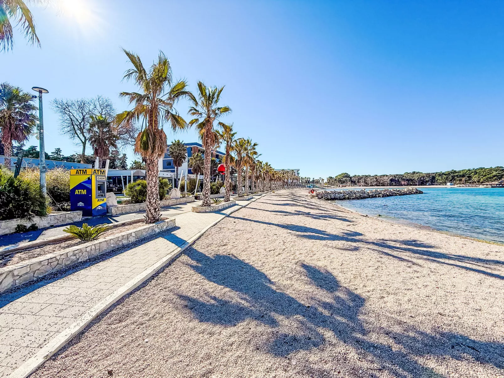 Große Ferienwohnung in Pag mit Privater Terrasse