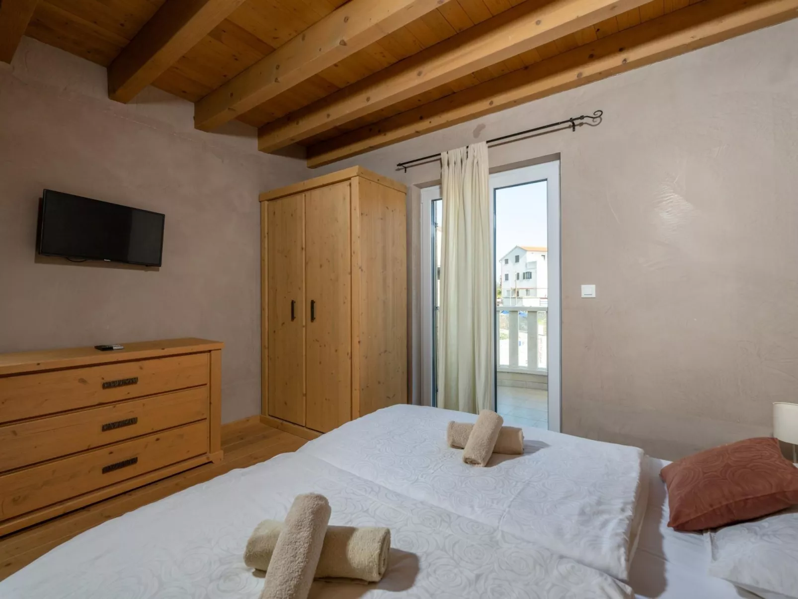 Villa Chiara mit 6 Schlafzimmern in Meeresnähe