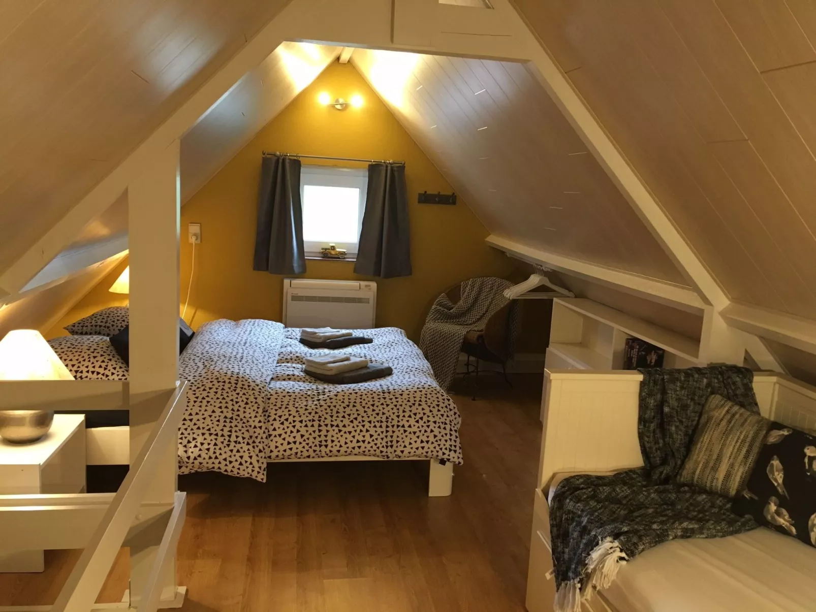 Windekind mit Blick auf die Felder-Inside